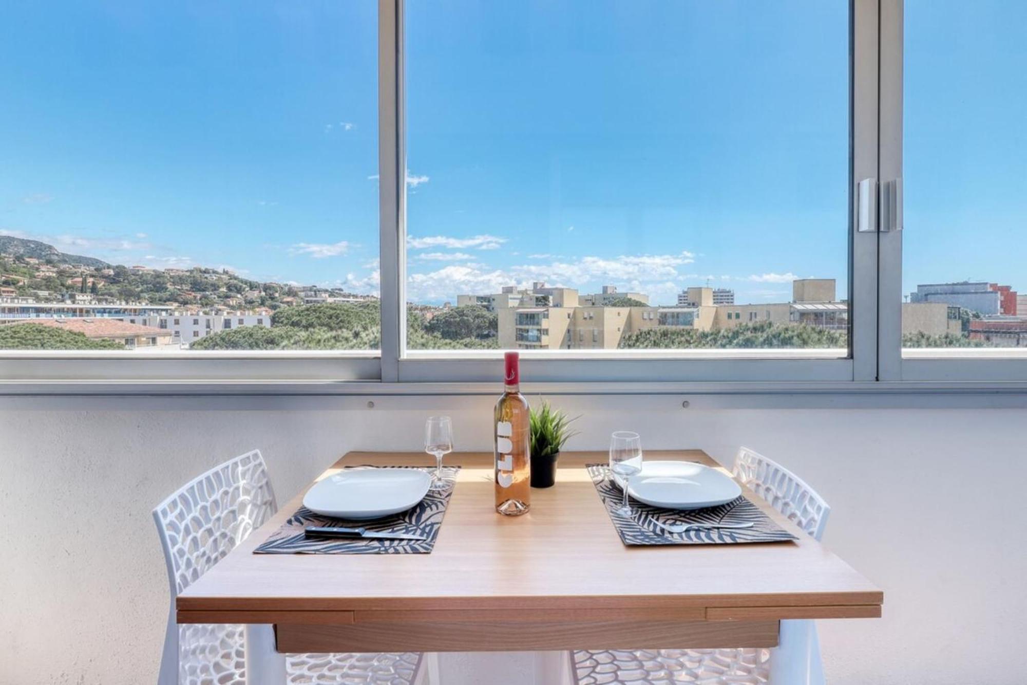 Apartamento T2 600 M From The Beach! Air-conditioned *